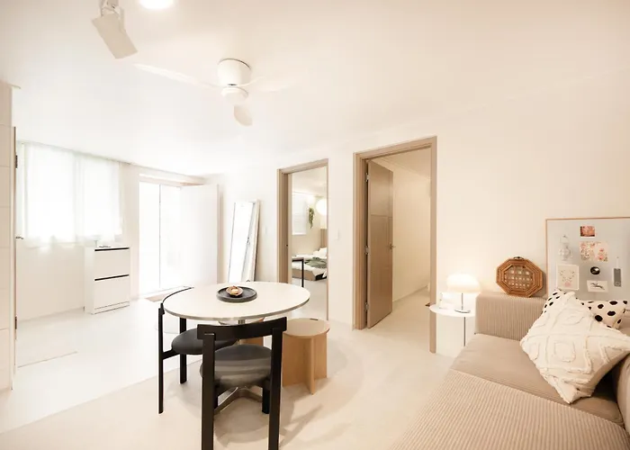 The Nook - Private Retreat Near Station