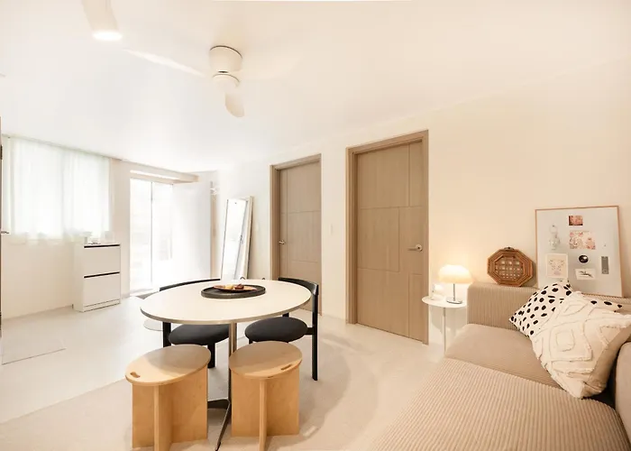 The Nook - Private Retreat Near Station Villa *