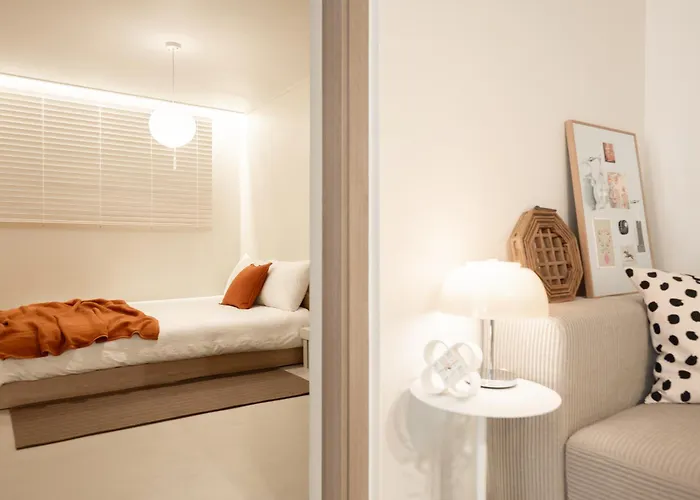 The Nook - Private Retreat Near Station *